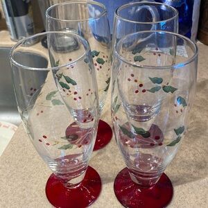 Pfaltzgraff Winterberry footed glasses. Set of 4. Like new   7.25 inches tall